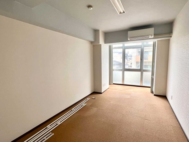 ライジングサン安城 E-room32の内装