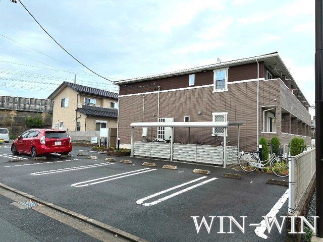 シップスガーデンの駐車場