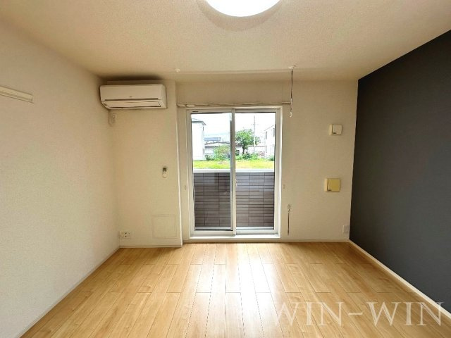 シップスガーデンの洋室