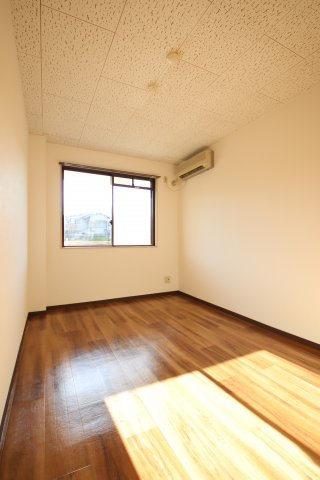 【寝室】 | グリーンヒルハイツ