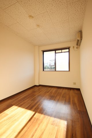 【寝室】 | グリーンヒルハイツ