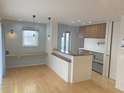 【居間・リビング】 | 鈴鹿市道伯町 | ＬＤＫ