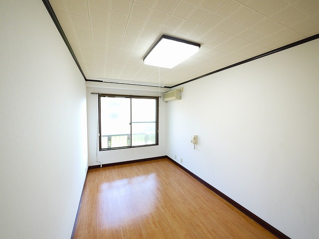 コーポあすなろAの洋室