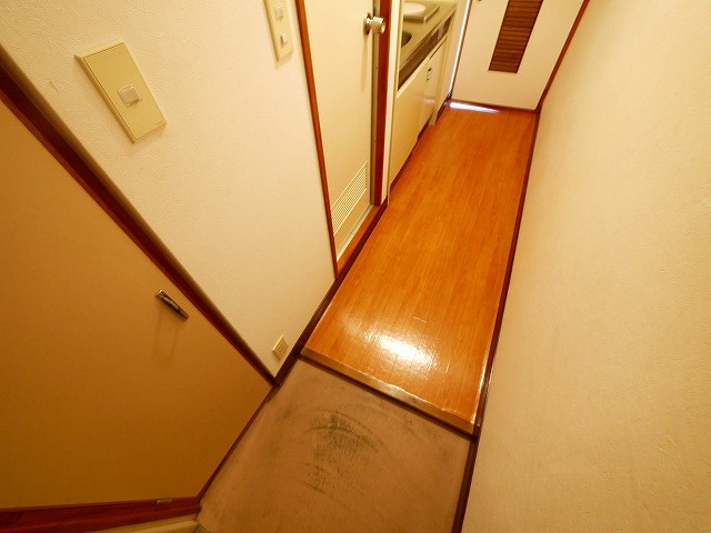 コーポあすなろAの玄関