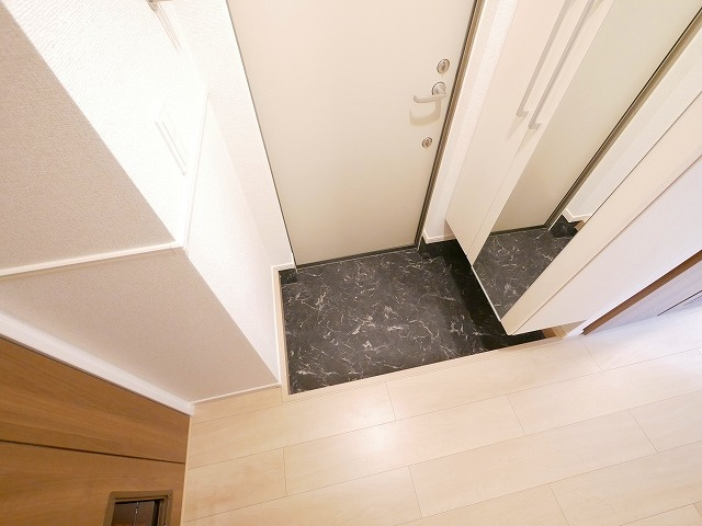 アプリコットⅢの玄関|シンプルで使いやすい玄関です