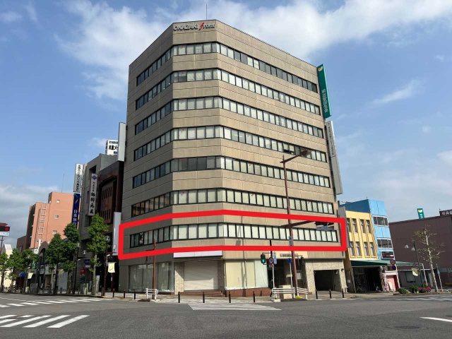 岡崎フロントビルの外観