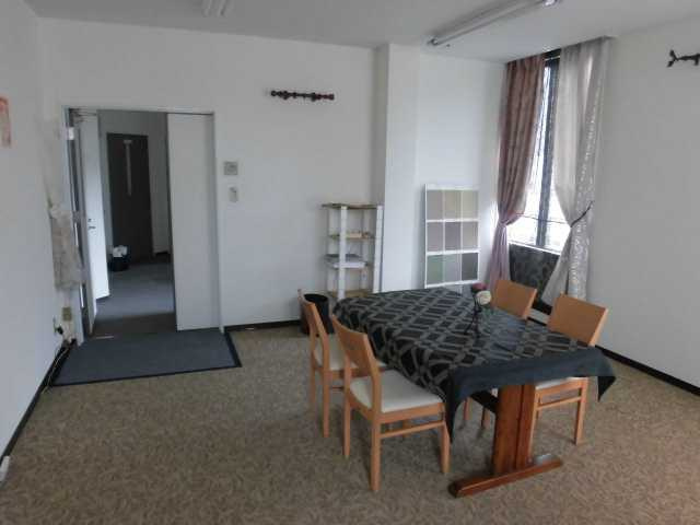 ほづみインテリアビルのロビー