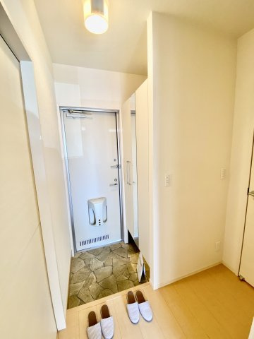 フェリーチェ小雑賀　A棟の玄関
