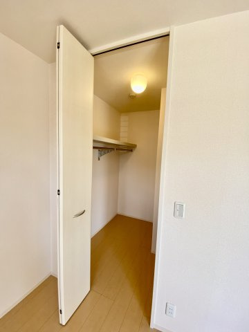 フェリーチェ小雑賀　A棟の収納