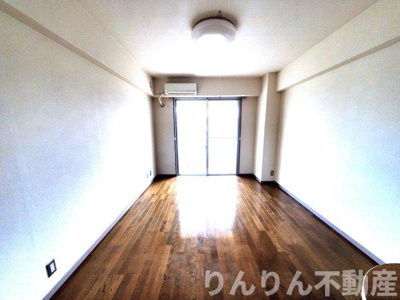 【居間・リビング】 | エクセルかちどき橋 | ゆったりとした居間です