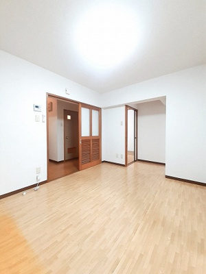 【居間・リビング】 | ニューコーポあだち