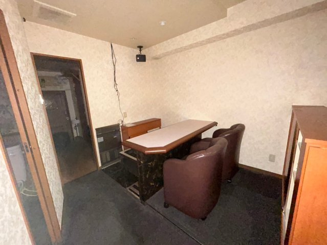 日の出町 ひふみビルの内装