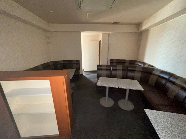 日の出町 ひふみビルの内装