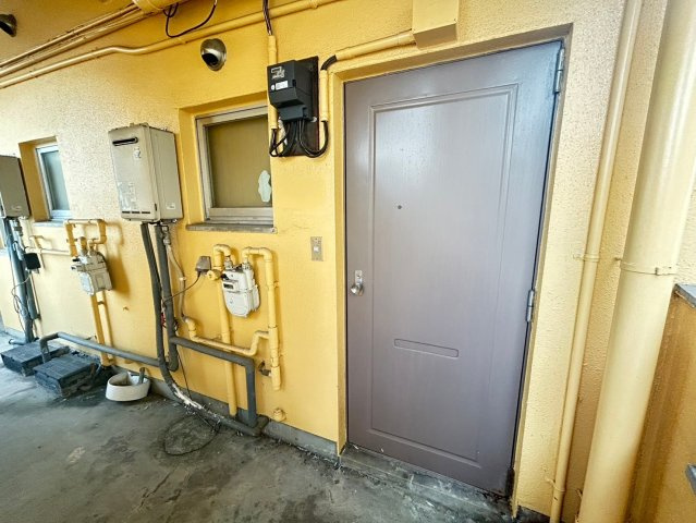 日の出町 ひふみビルのエントランス