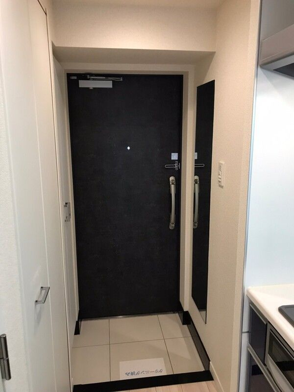 スカイコート大森壱番館の玄関