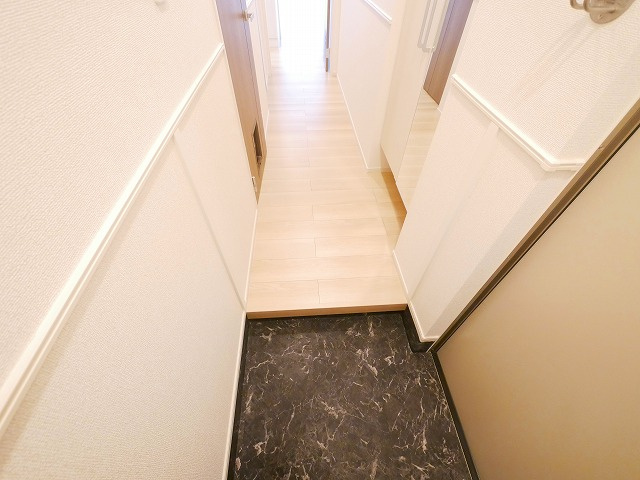 アプリコットⅢの玄関|落ち着いた玄関です