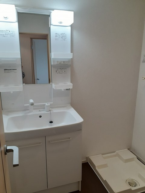 コスモフランBの洗面所