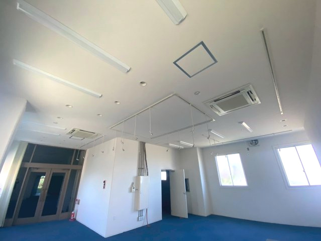 ピボット緒川の内装