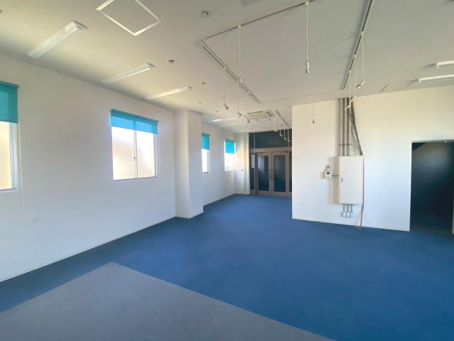 ピボット緒川の内装