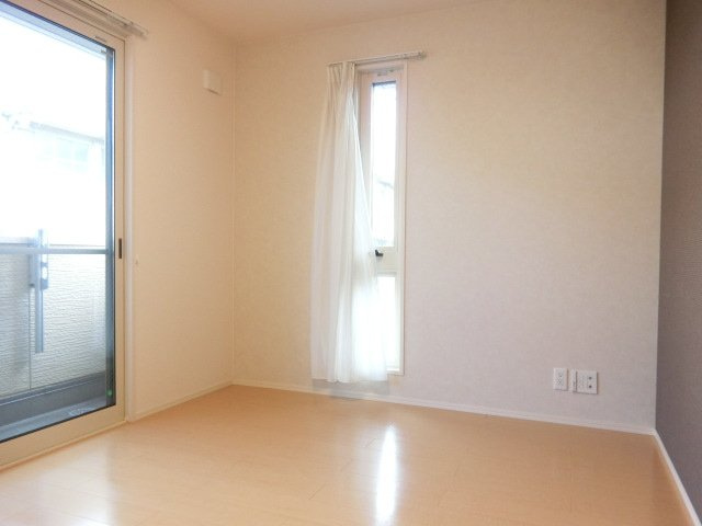 メルレットの寝室|写真は同マンション別部屋