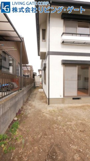 【外観】 | 建物の西側。
