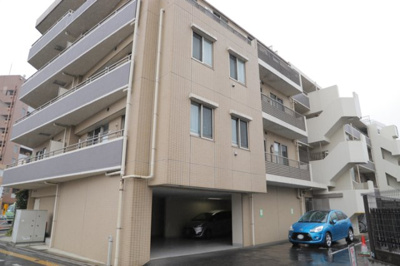 【構造・工法・仕様】 | ダイアパレス八王子大和田 | ＲＣ造、Reinforced Concreteは直訳すると補強されたコンクリートです。主に柱や梁・床・壁が鉄筋とコンクリートで構成おり、鉄筋を組んだ型枠にコンクリートを流し込んで固めたものを指します。