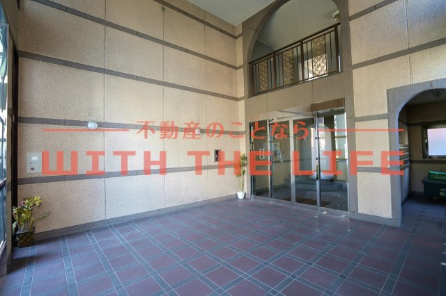 センチュリー中央【キャッシュバック対象物件】のロビー|建物の内部です