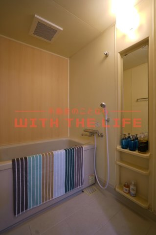 センチュリー中央【キャッシュバック対象物件】の浴室|日々の疲れを癒すお風呂付です