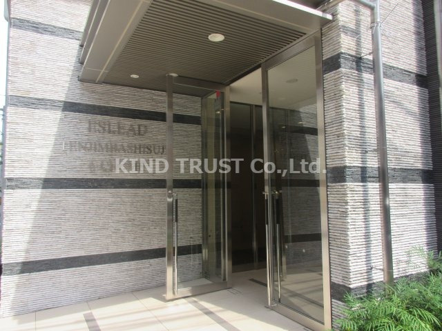 エスリード天神橋筋六丁目のエントランス