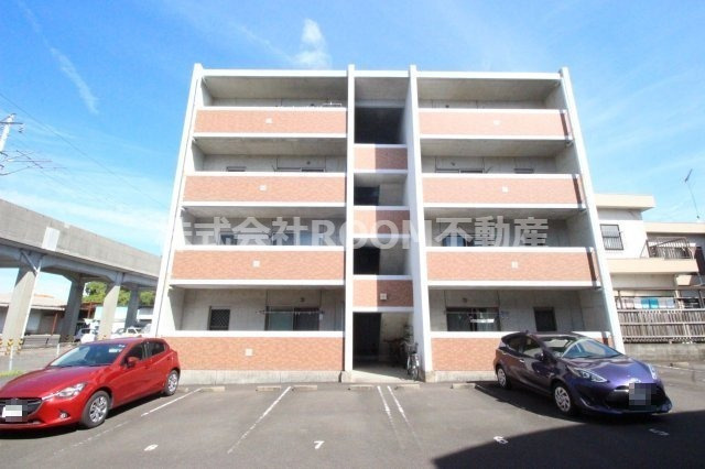 ネオハイツ宮丸の外観|きれいな外観です