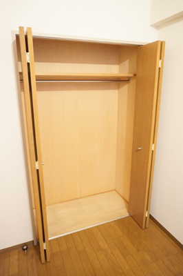 【※他号室参考写真】洋室4.5帖のクローゼット