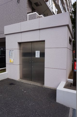 敷地内ゴミ置き場