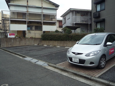 敷地内駐車場♪（要空き確認）