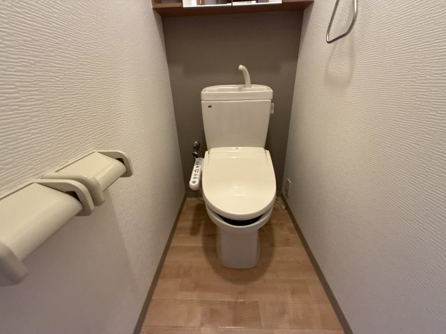 コン・テ・パルティロのトイレ