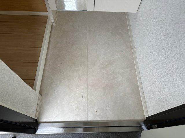 フィレール　デュ　トラジャⅦの玄関
