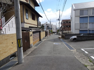 【前面道路含む現地写真】 | 川西市花屋敷2丁目3の9　中古一戸建て