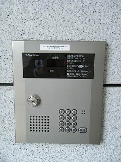 【セキュリティ】 | ウェスティン | オートロックです