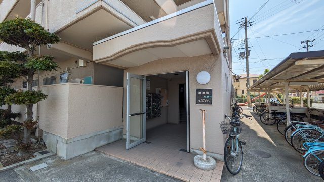 【エントランス】
