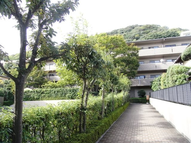 フォリア岡本の外観