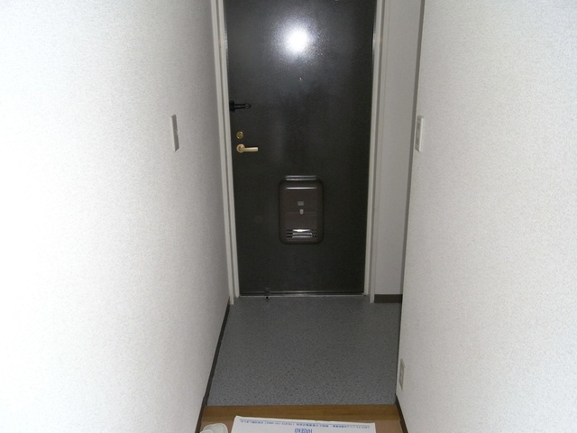 フォリア岡本の玄関