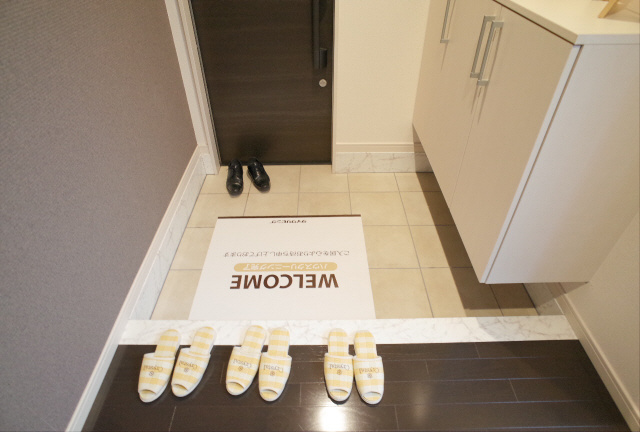 コージィコートの玄関