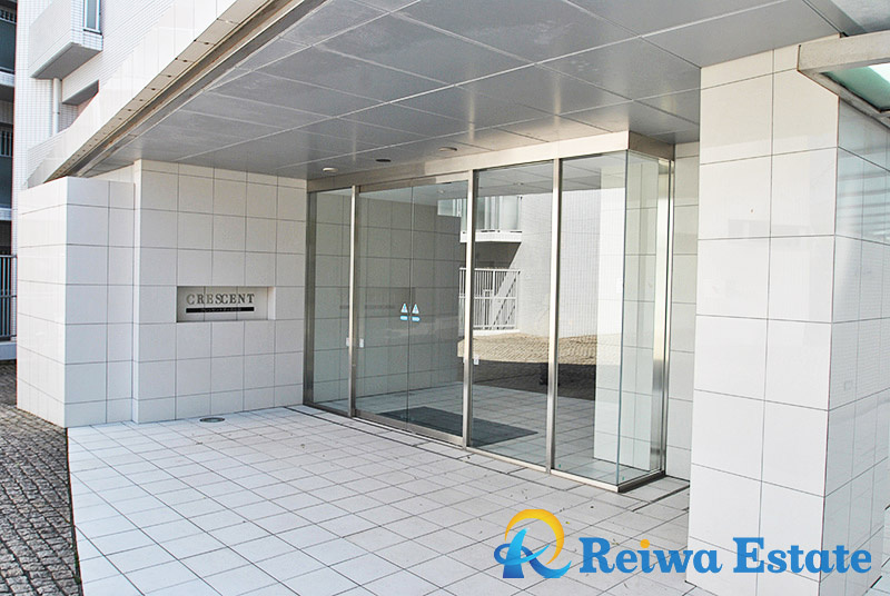 クレッセント茅ヶ崎松韻のエントランス