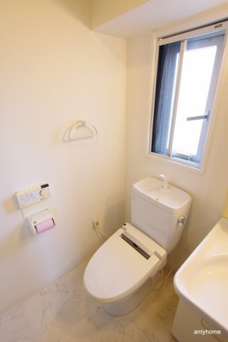 セレブコート木川　仲介手数料無料のトイレ