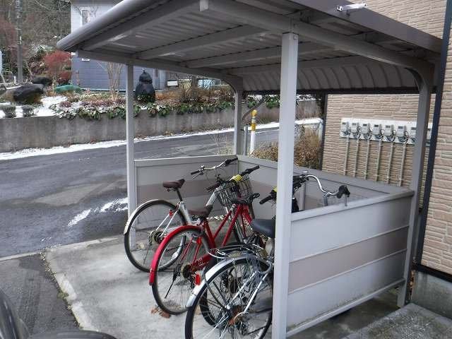 レオパレス室工のその他共用部分|駐輪場