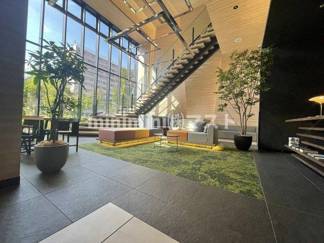 THE　HIGH　HORIEのロビー