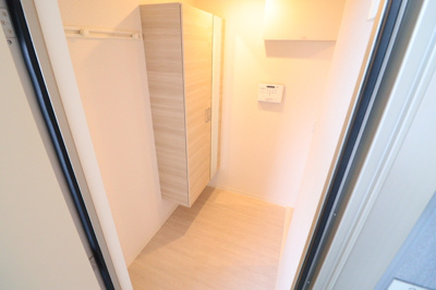 【玄関】 | アピソ・ソレイユ