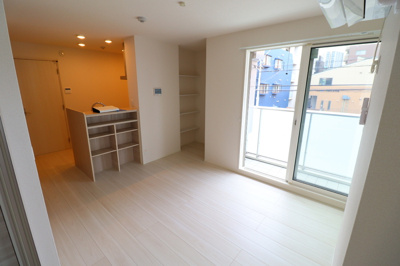 【居間・リビング】 | アピソ・ソレイユ