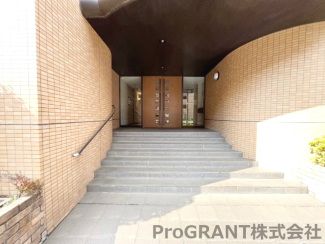 【エントランス】