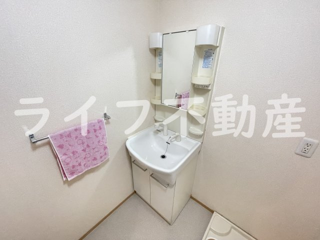 ボヌールフルールの独立洗面台|使いやすい独立洗面台です