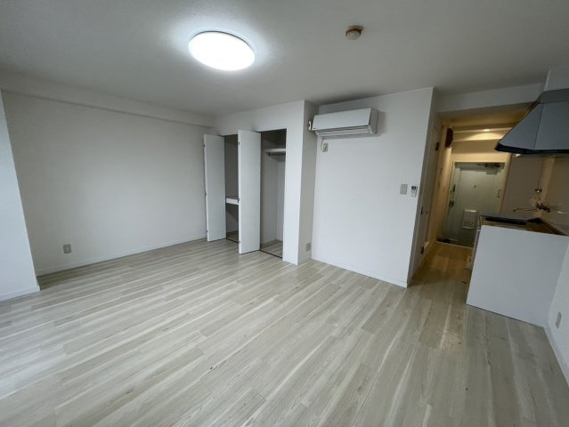 【内装】 | ベース四日市